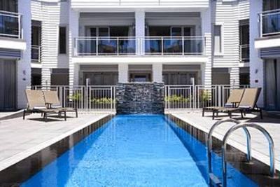фото отеля The Waterfront Suites
