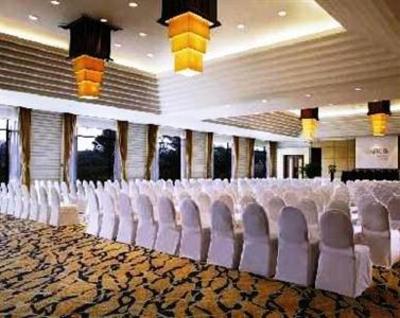 фото отеля Le Meridien Khao Lak Beach & Spa Resort