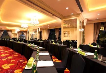 фото отеля Renaissance Saigon Riverside Hotel