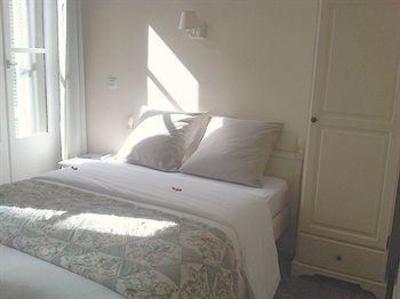 фото отеля Hotel Saint Louis Marseille