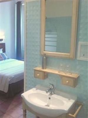 фото отеля Hotel Saint Louis Marseille