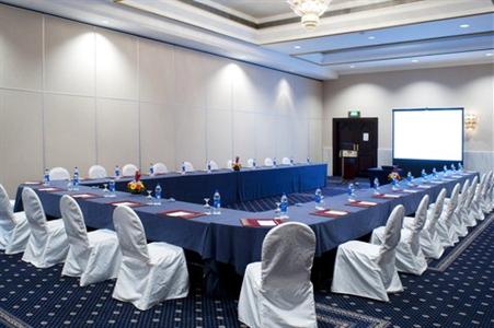 фото отеля Crowne Plaza Muscat
