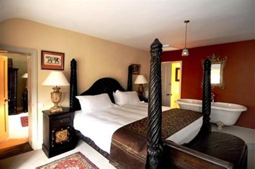 фото отеля Pembroke Arms Hotel