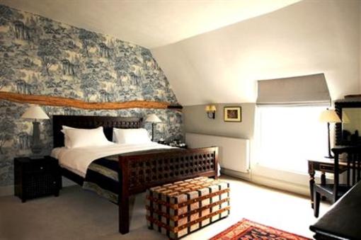 фото отеля Pembroke Arms Hotel