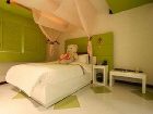 фото отеля Black Hole Hotel