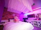 фото отеля Black Hole Hotel