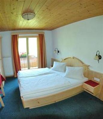 фото отеля Hirschberg Gasthof St. Johann in Tirol
