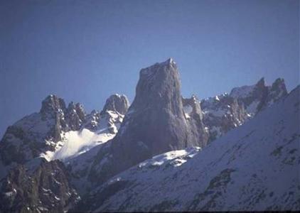 фото отеля Naranjo de Bulnes