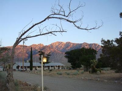 фото отеля Rustic Oasis Motel