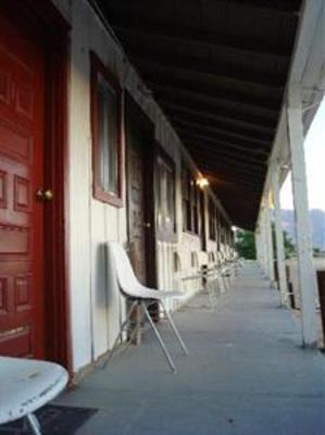 фото отеля Rustic Oasis Motel