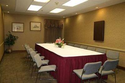 фото отеля Hampton Inn - Brookhollow