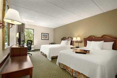 фото отеля Hampton Inn - Brookhollow