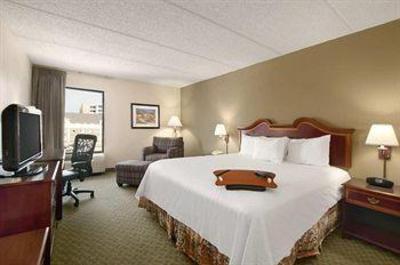 фото отеля Hampton Inn - Brookhollow