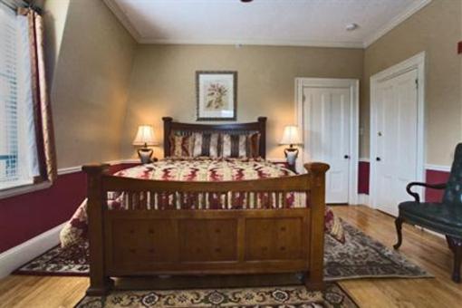 фото отеля Morrill Mansion Bed & Breakfast