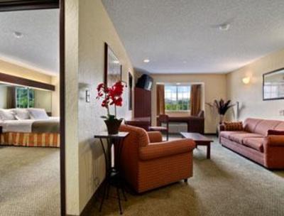 фото отеля Microtel Inn & Suites Sutton/Gassaway