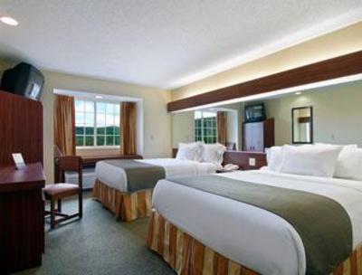 фото отеля Microtel Inn & Suites Sutton/Gassaway