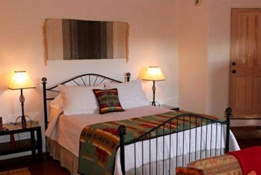 фото отеля Cottonwood Inn Taos