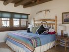 фото отеля Cottonwood Inn Taos