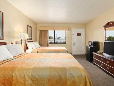 фото отеля Super 8 Corning
