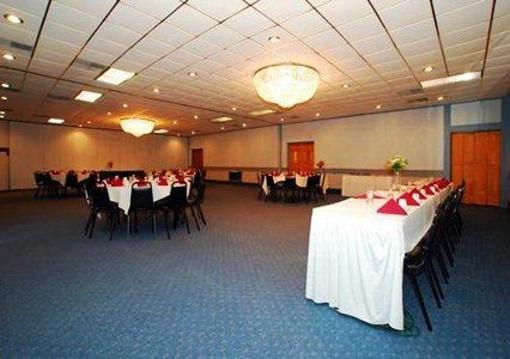 фото отеля Quality Inn Finger Lakes Region