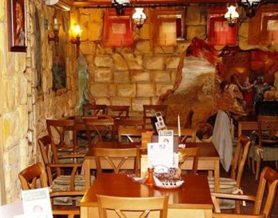 фото отеля Don Quijote Kozepkori Panzio es Etterem