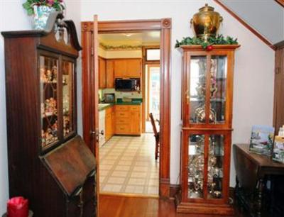 фото отеля Brick Inn Bed and Breakfast