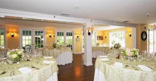 фото отеля The Hedges Inn