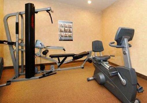 фото отеля Comfort Suites Delavan