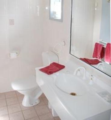 фото отеля Granite Court Motel