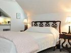 фото отеля First Colony Inn