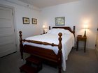 фото отеля First Colony Inn
