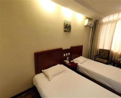 фото отеля Green Tree Inn (Yangzhou Wenchang Attic Hotel)