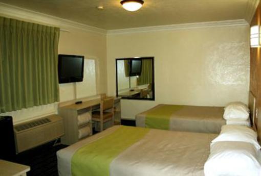 фото отеля Economy Inn Hollywood