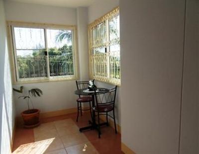 фото отеля Milford House Serviced Apartments Chiang Mai