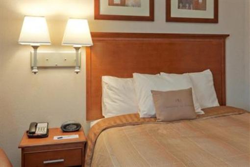 фото отеля Candlewood Suites Enterprise