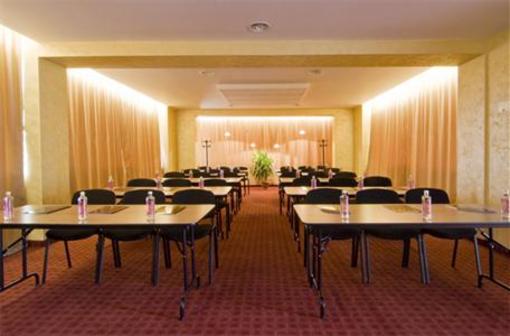 фото отеля Jolly Fun Hotel