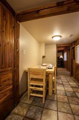 фото отеля Cooper Spur Mountain Resort