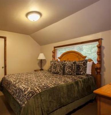 фото отеля Cooper Spur Mountain Resort