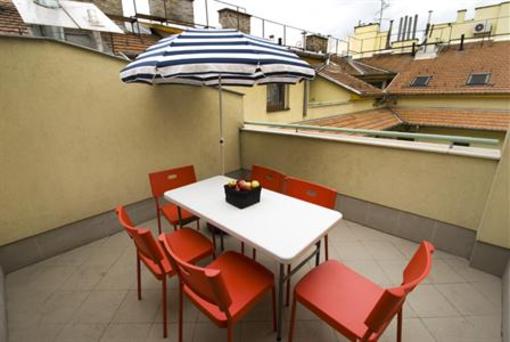 фото отеля Bell Hostel and Guesthouse