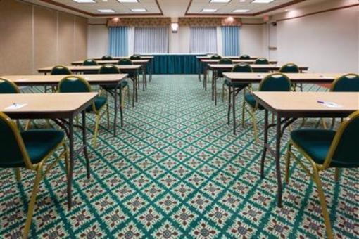 фото отеля Holiday Inn Express New Berlin