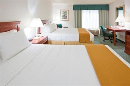 фото отеля Holiday Inn Express New Berlin