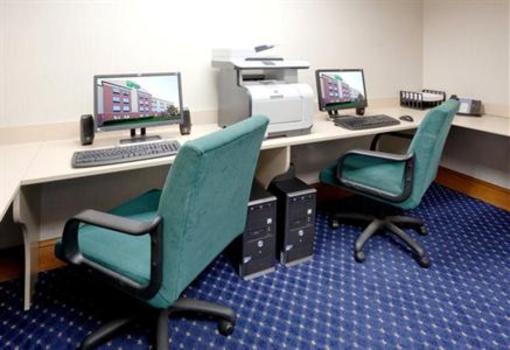 фото отеля Holiday Inn Express New Berlin
