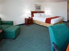 фото отеля Holiday Inn Express New Berlin