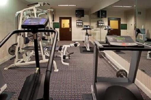 фото отеля Holiday Inn Express Houston Bush Intercontinental Airport East
