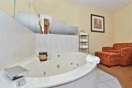 фото отеля BEST WESTERN Airport Inn & Suites/KCI North