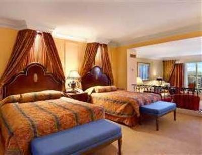 фото отеля The Westin Casuarina Las Vegas Hotel, Casino & Spa