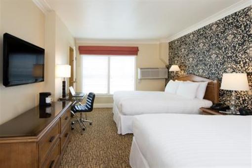 фото отеля Lafayette Hotel & Suites San Diego