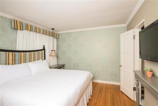 фото отеля Lafayette Hotel & Suites San Diego