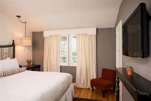 фото отеля Lafayette Hotel & Suites San Diego