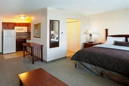 фото отеля Staybridge Suites San Antonio NW near Six Flags Fiesta Texas